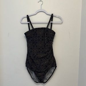 Seaside resort wear women’s one piece bathing suit.  Size 18